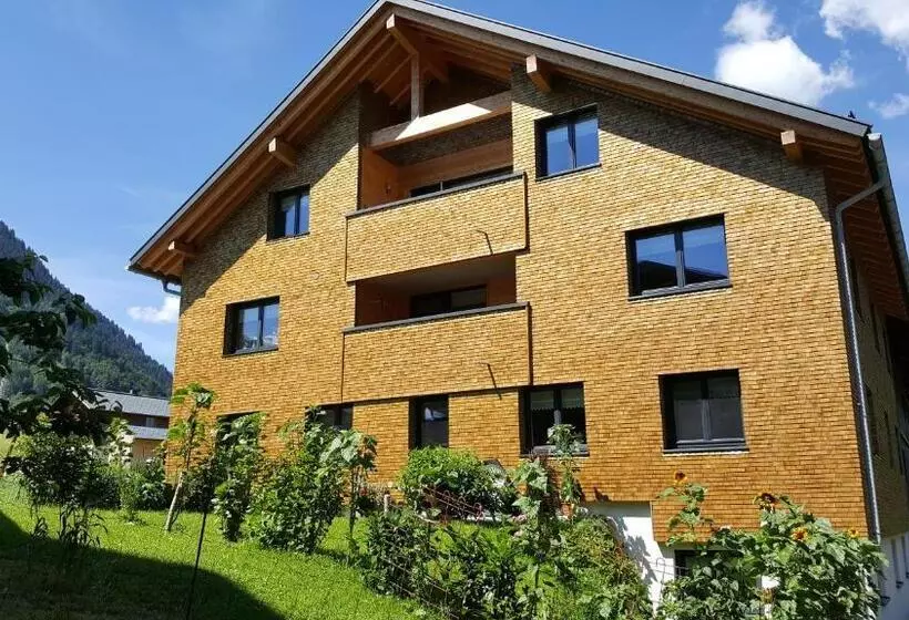 Hotelli Bauernhof Dünser