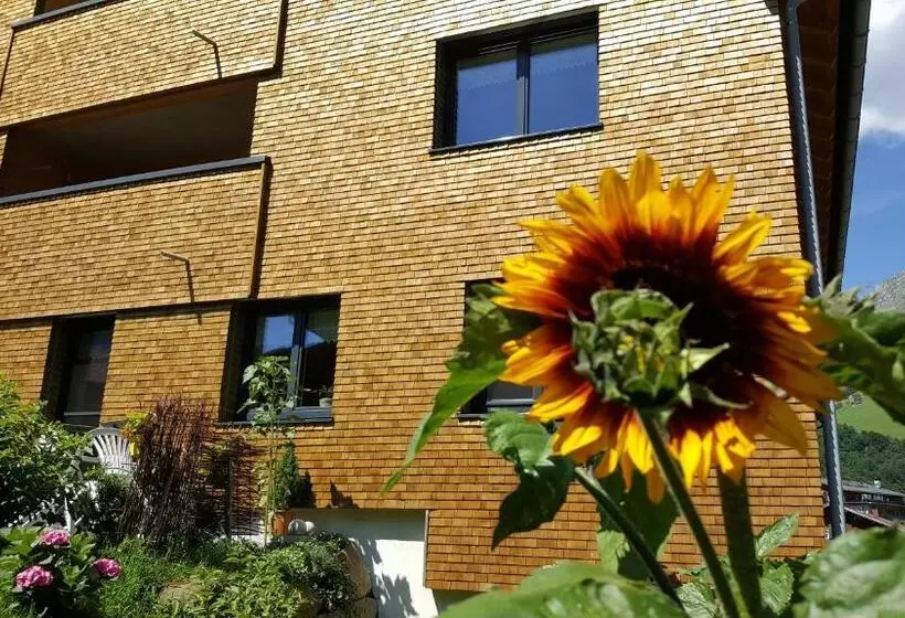 Hotelli Bauernhof Dünser