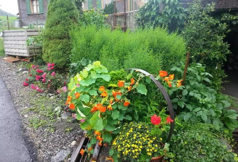 Hotelli Bauernhof Dünser