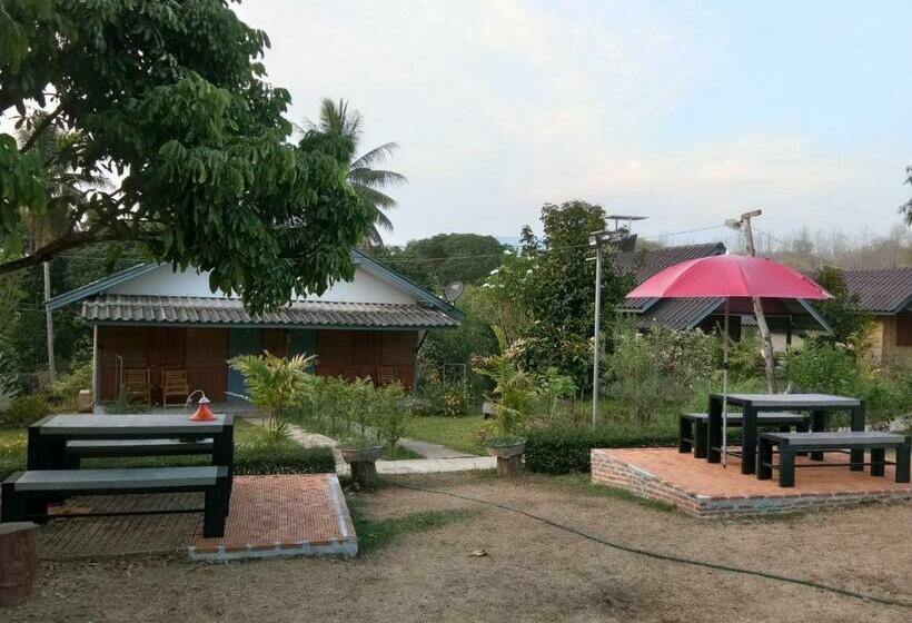 Pensión Ban Suan Sukjai Mae Sariang