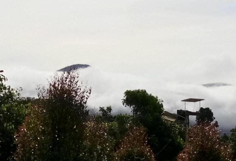 Pensión Ban Suan Sukjai Mae Sariang