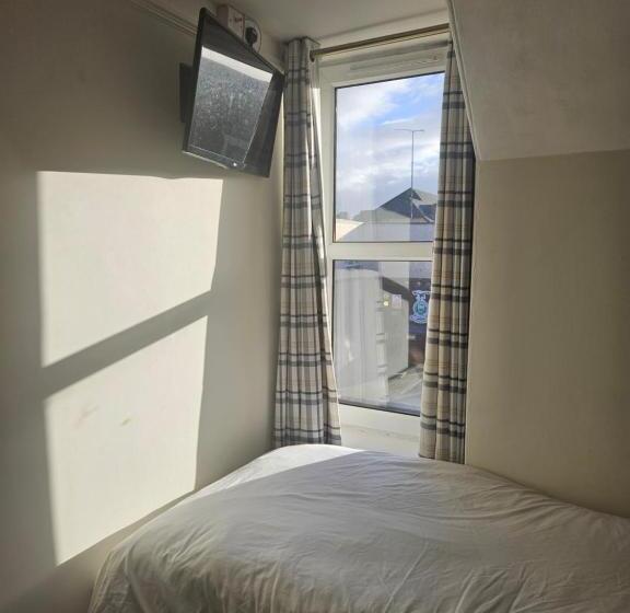 膳宿费 Dunskaith Villa