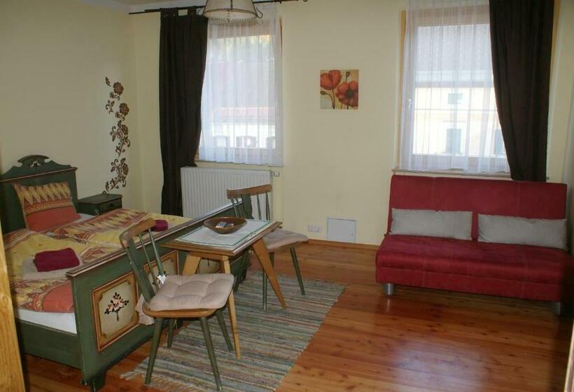 펜션 Familie Lampersberger