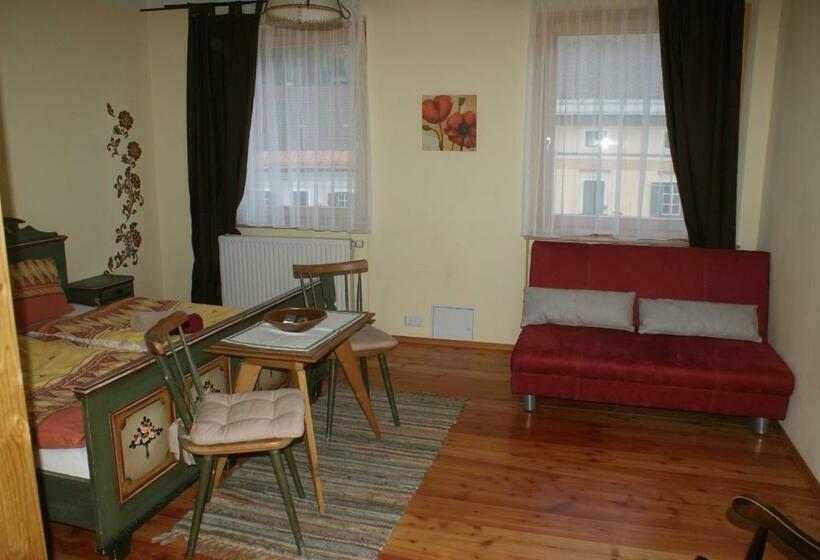 펜션 Familie Lampersberger