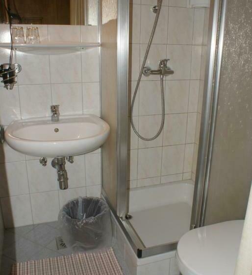 펜션 Familie Lampersberger