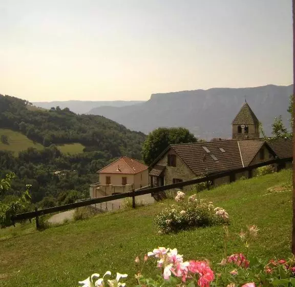Majatalo Gîte Le Cerf De Belledonne