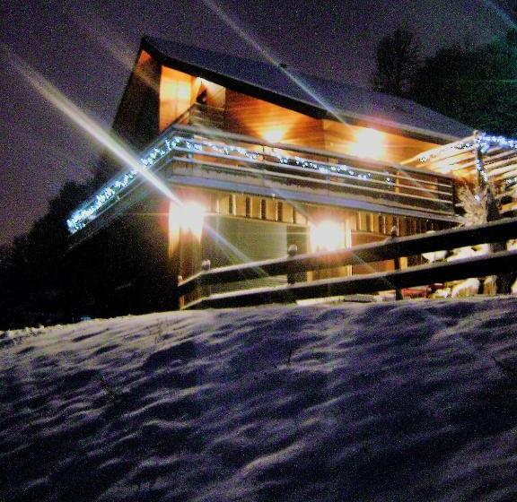 펜션 Gîte Le Cerf De Belledonne