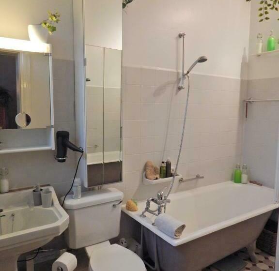 膳宿费 Les Remparts