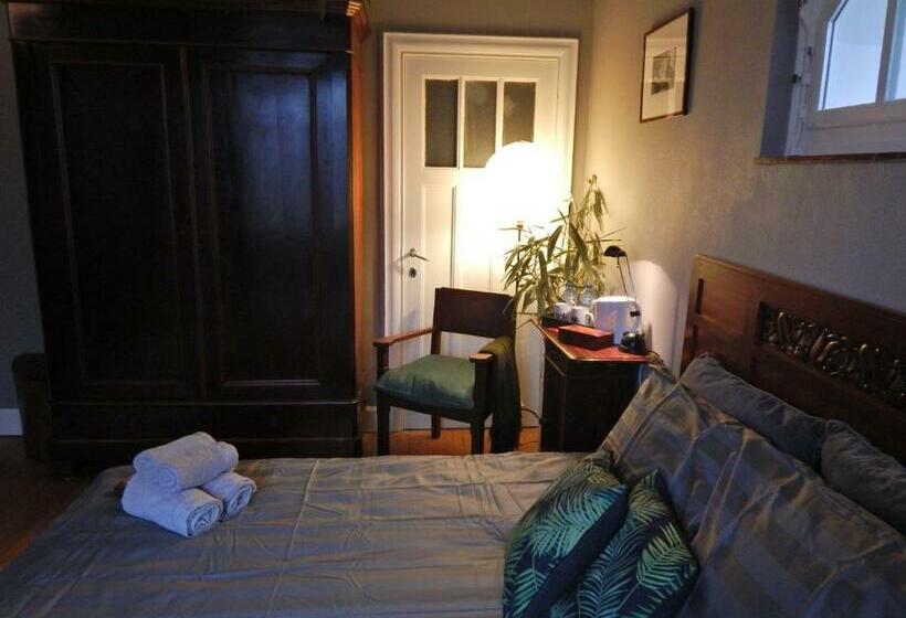 膳宿费 Les Remparts