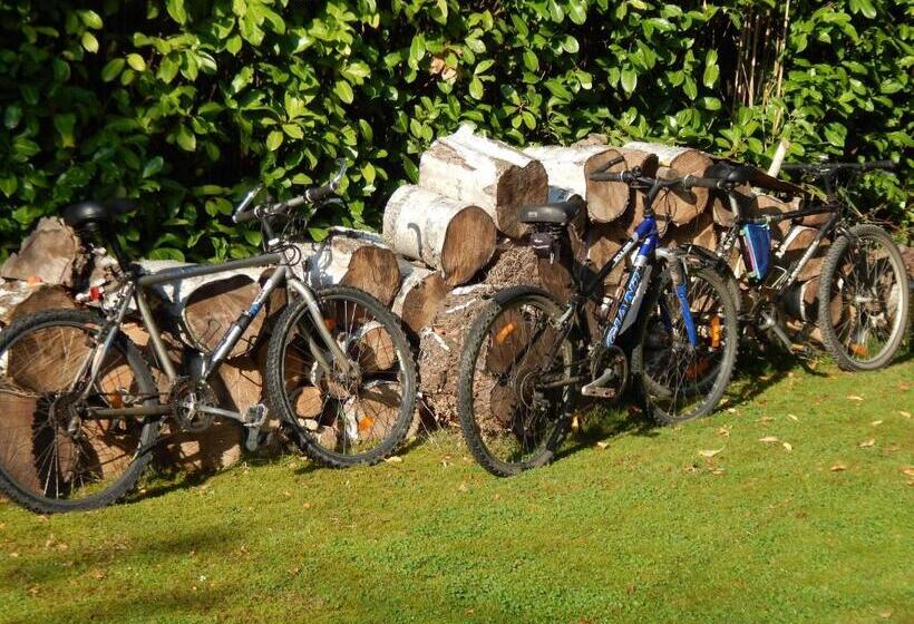 膳宿费 Les Remparts