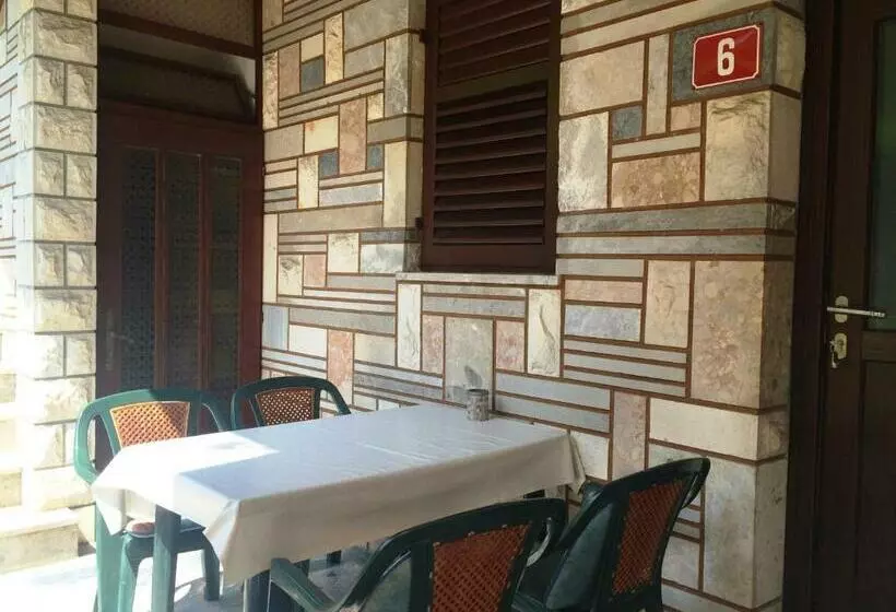 پانسیون Apartment Ana