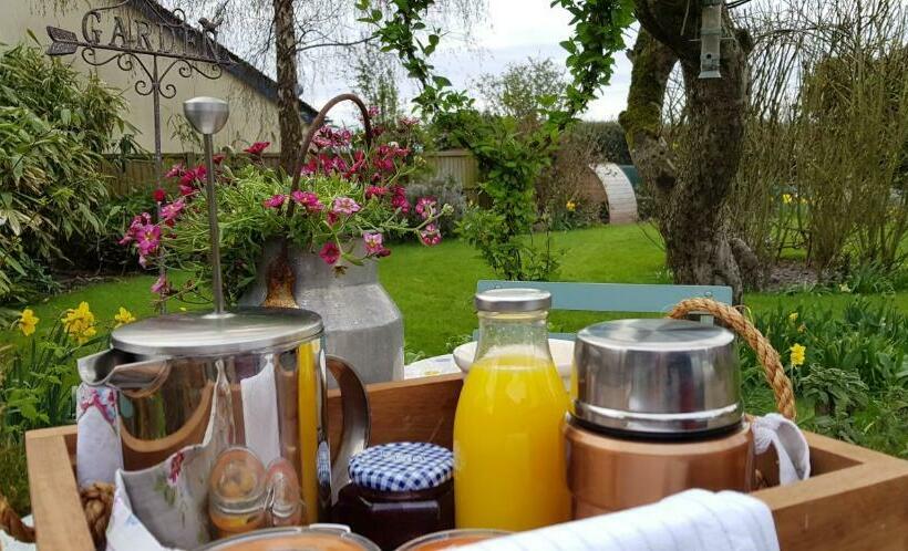 The Dorm Bed And Breakfast