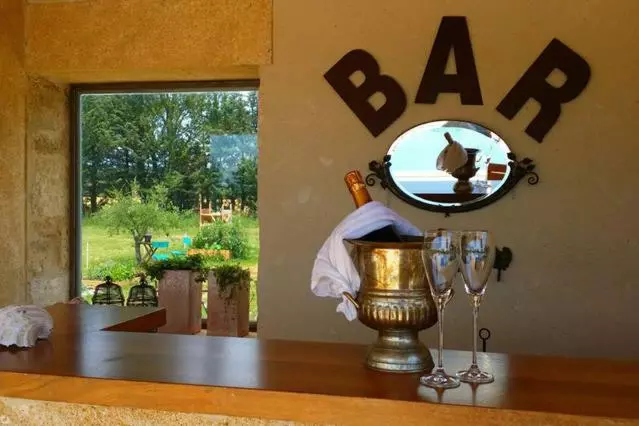 ベッドアンドブレックファースト Fontaine De Cérier