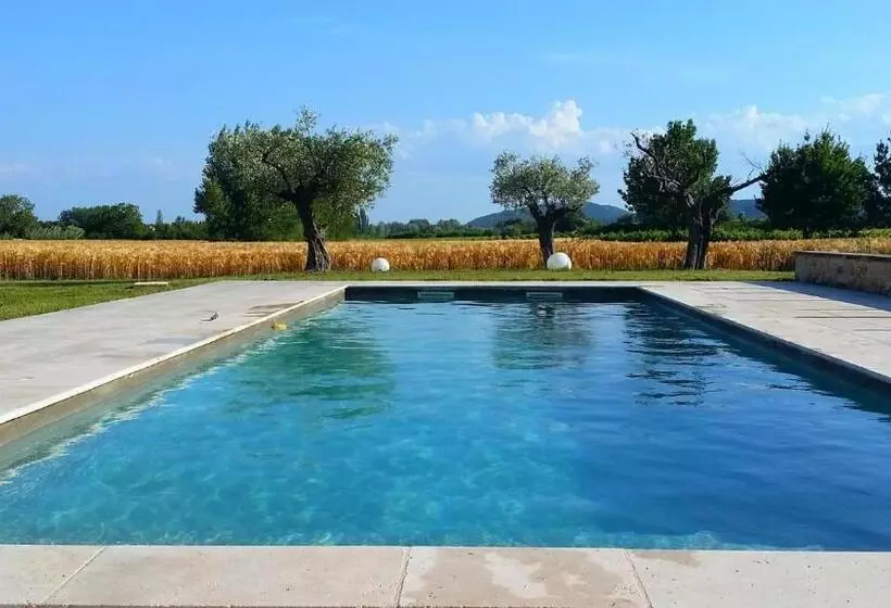 ベッドアンドブレックファースト Fontaine De Cérier