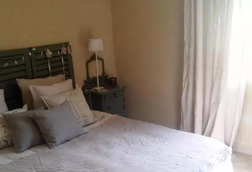 ベッドアンドブレックファースト Fontaine De Cérier