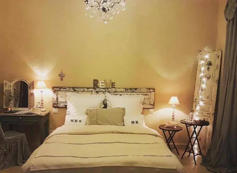 ベッドアンドブレックファースト Fontaine De Cérier