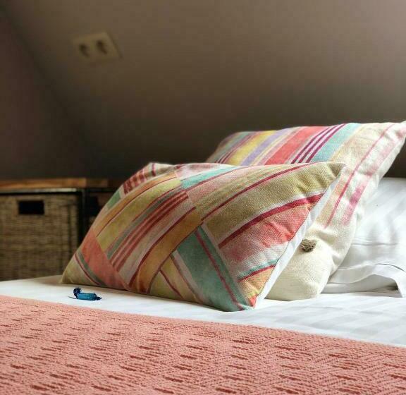 تختخواب و صبحانه Jeanne