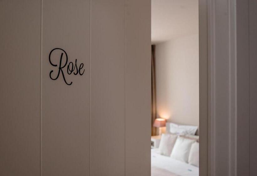 تختخواب و صبحانه Jeanne