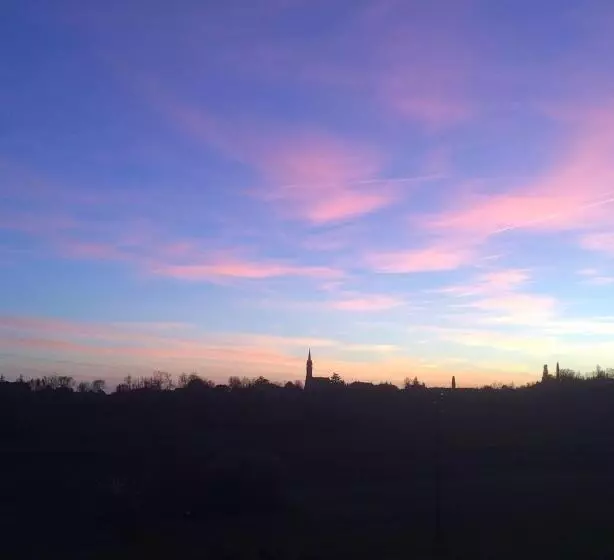 ベッドアンドブレックファースト Labarthe