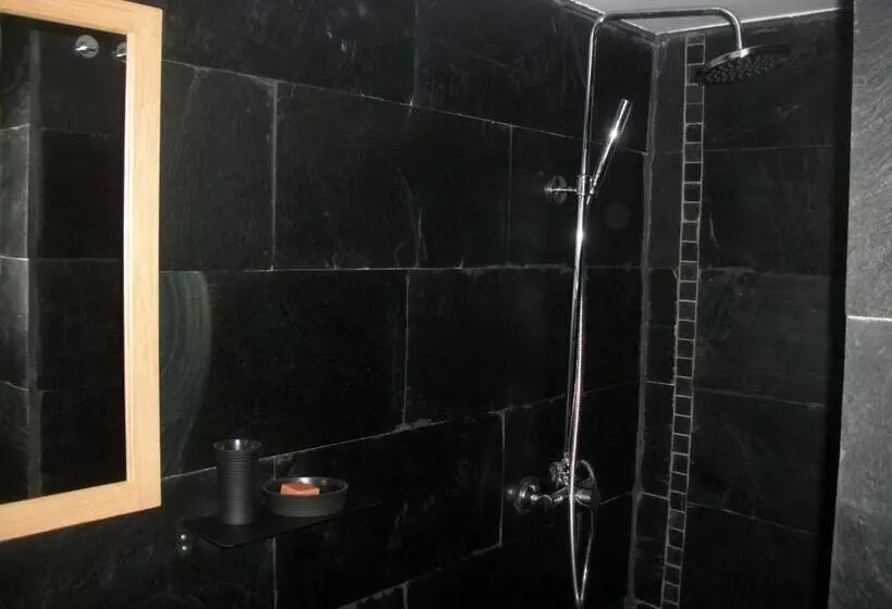 تختخواب و صبحانه Le Rubinjo 2