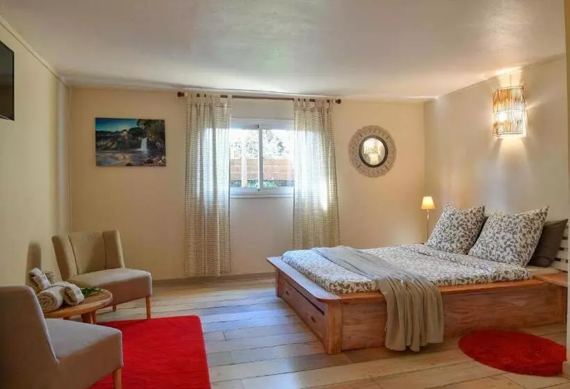 تختخواب و صبحانه Le Rubinjo 2