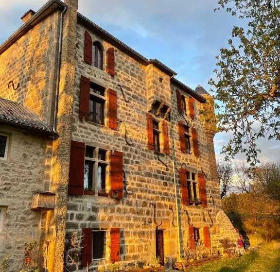 Bed and Breakfast Manoir Du Grail