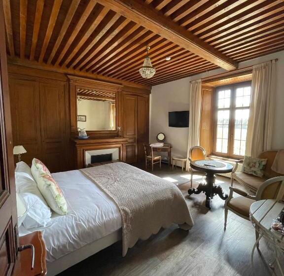 Bed and Breakfast Manoir Du Grail