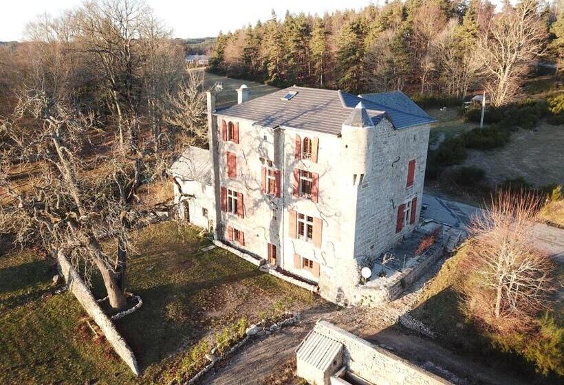 Bed and Breakfast Manoir Du Grail