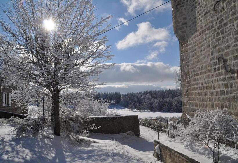 Bed and Breakfast Manoir Du Grail
