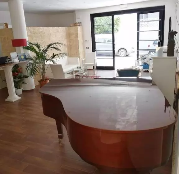 Felicity Residence