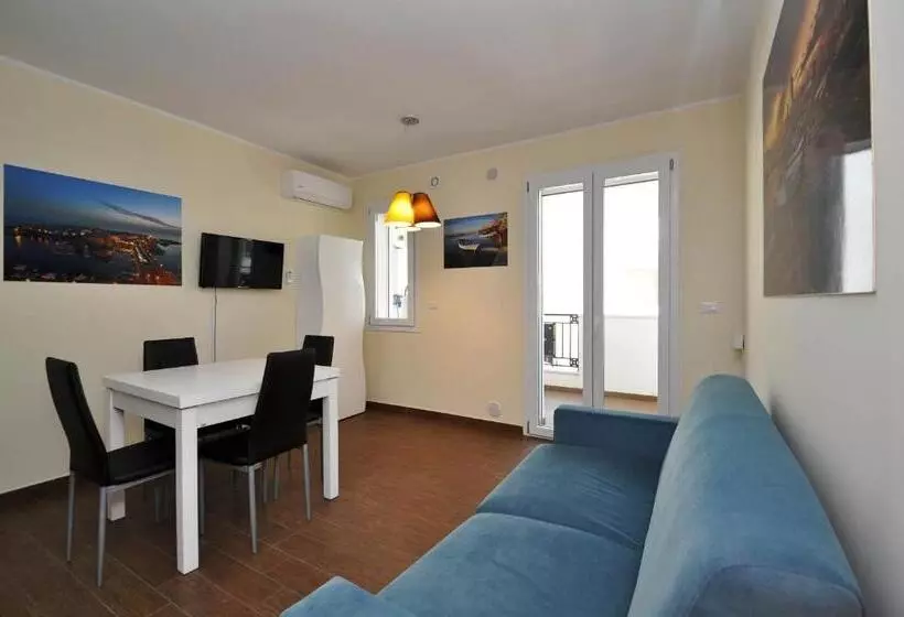 Felicity Residence
