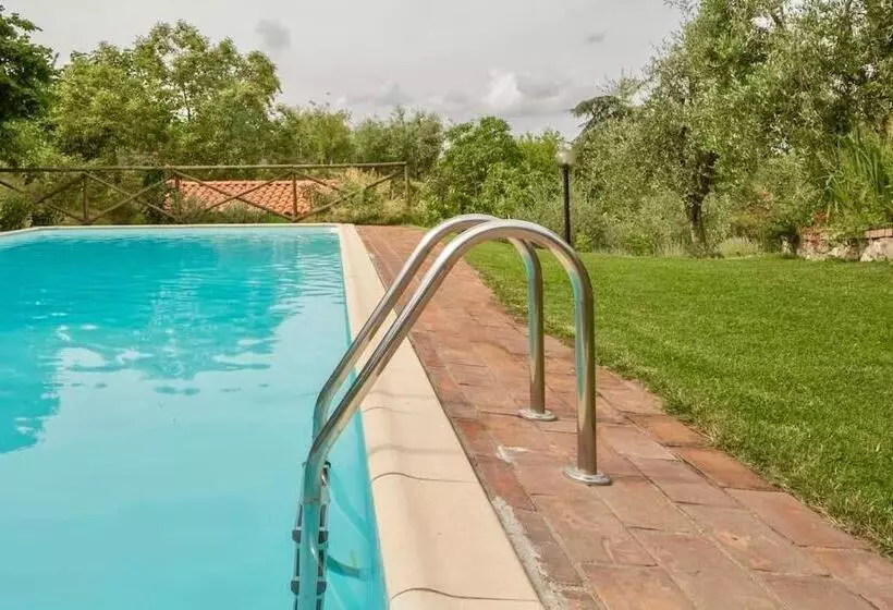 ホテル Agriturismo Lo Strettoio