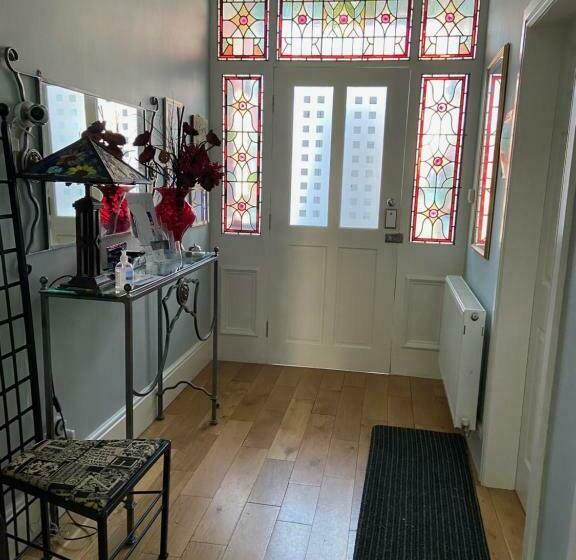 بنسيون Abbey Guest House