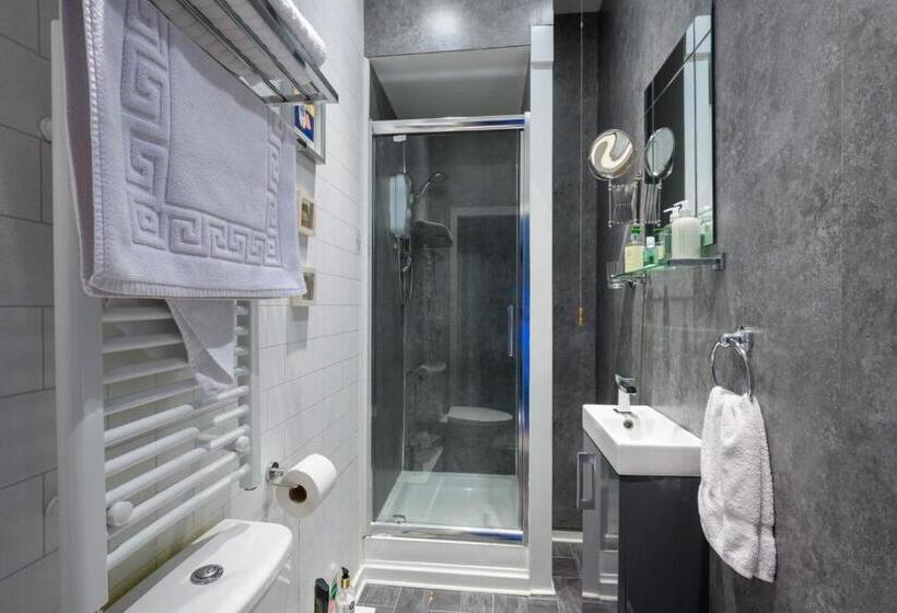 بنسيون Abbey Guest House