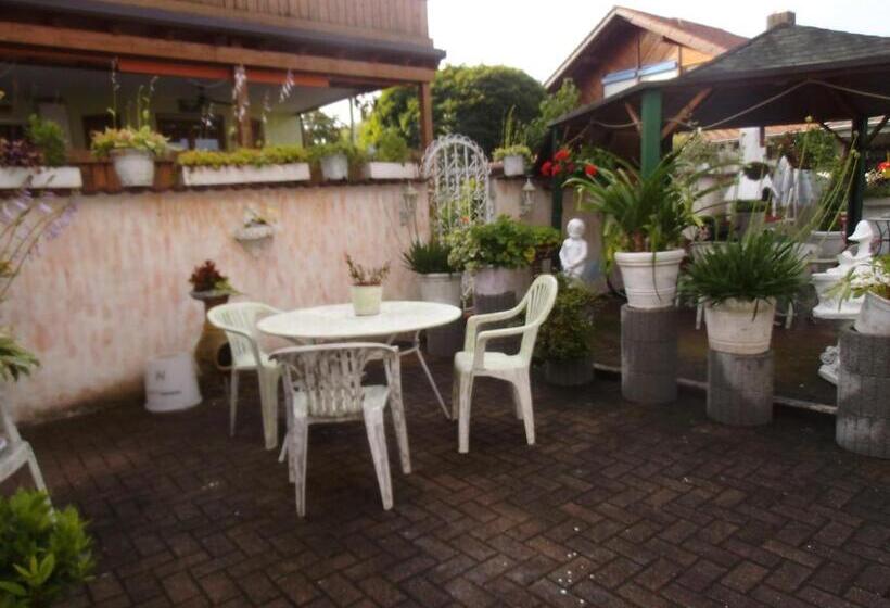 Pensão Gästehaus Baur