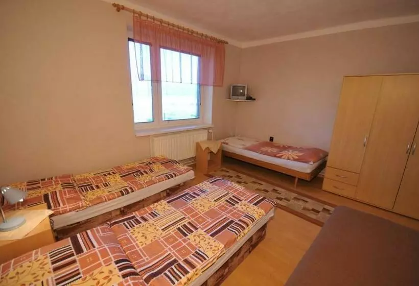 Majatalo Penzion Dreveník