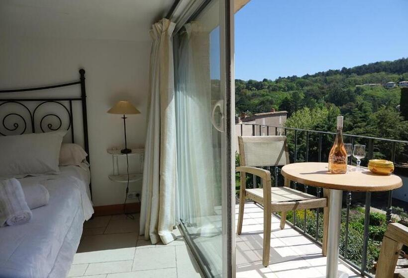 Pensjonat Appartements De Charme La Sarrazine