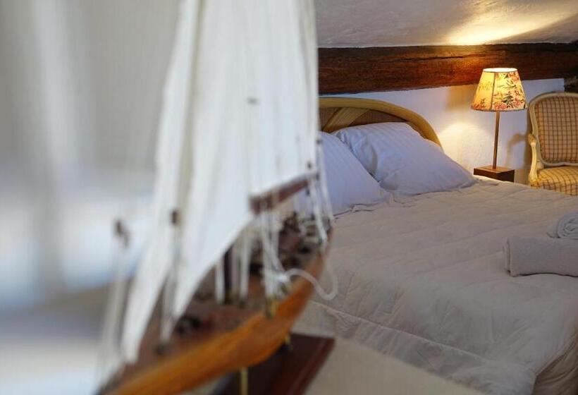 Pensjonat Appartements De Charme La Sarrazine