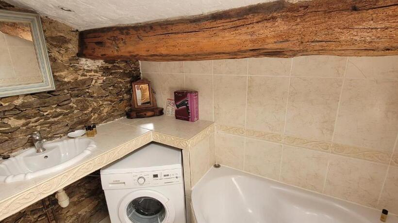 Pensjonat Appartements De Charme La Sarrazine