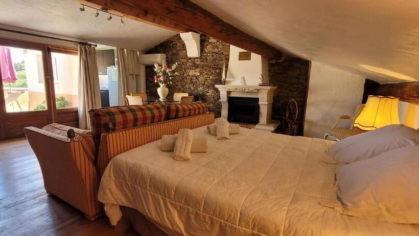 Pensjonat Appartements De Charme La Sarrazine