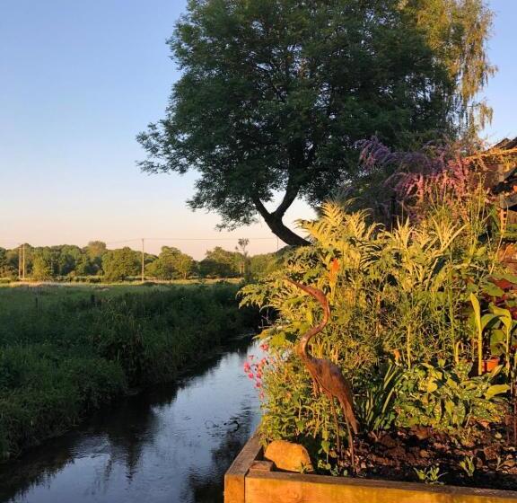 Waterfield House B&b