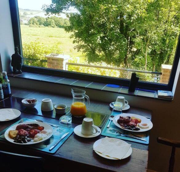 Waterfield House B&b