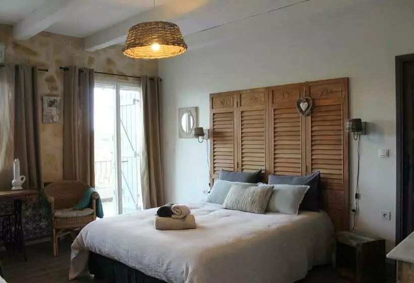 Aamiaismajoitus (B&B) Au Pied Des Baous