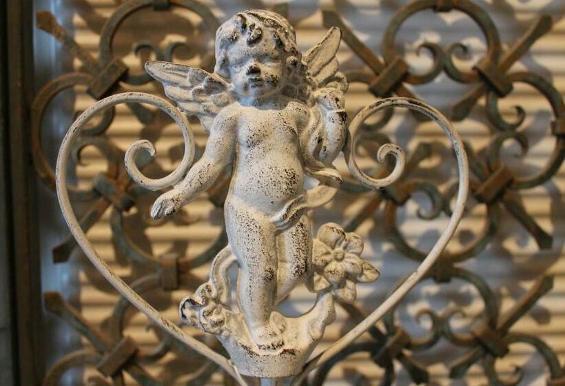 住宿加早餐  Au Pied Des Baous