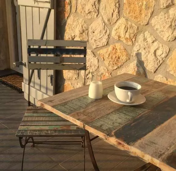 Aamiaismajoitus (B&B) Au Pied Des Baous