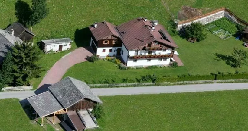 Aamiaismajoitus (B&B) Ferienhaus Grünfelder