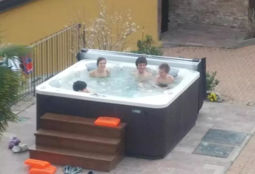 Aamiaismajoitus (B&B) Il Ghiro Dormiglione