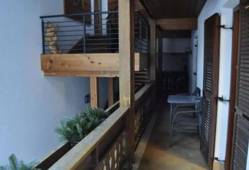 Hotelli Garni Schwarzenstein