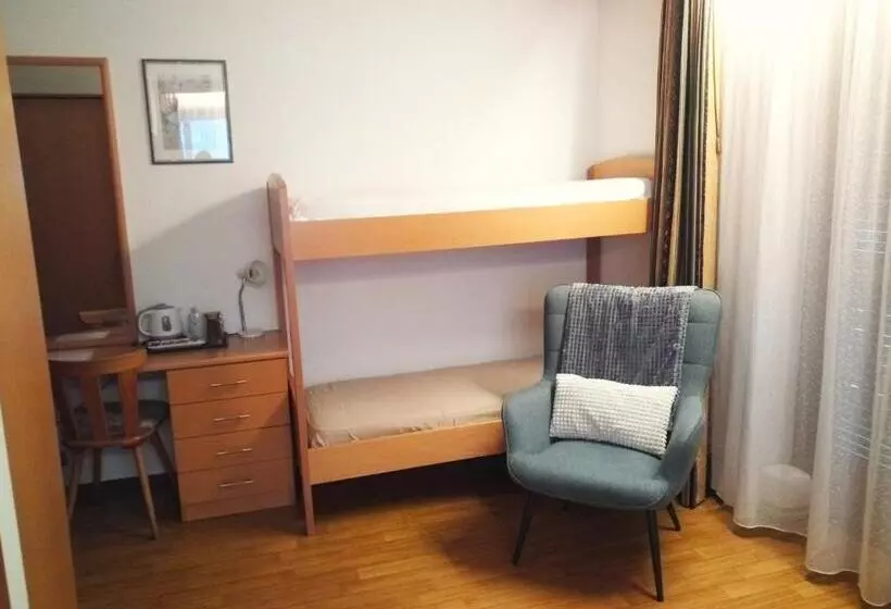 Hotelli Garni Schwarzenstein