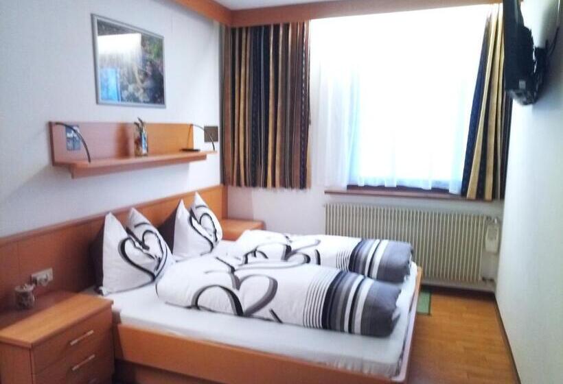 酒店 Garni Schwarzenstein